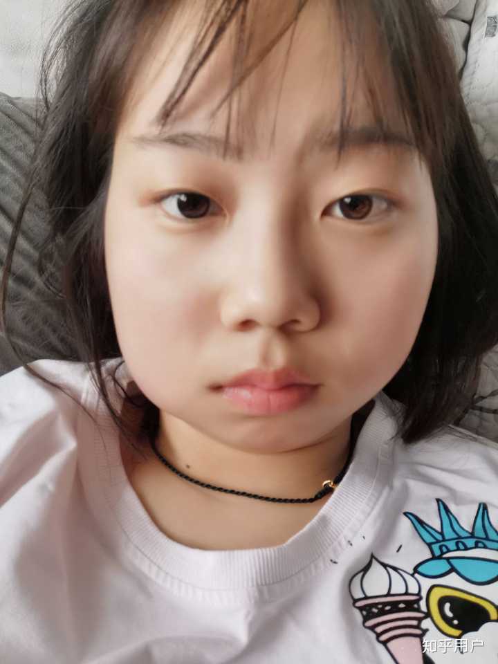 女生们素颜都是什么样的?