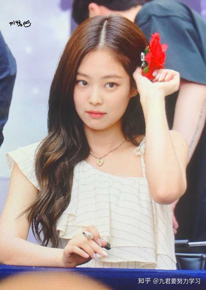 blackpink成员个人,blackpink成员照片 blackpink成员的性格分别是什么样的?