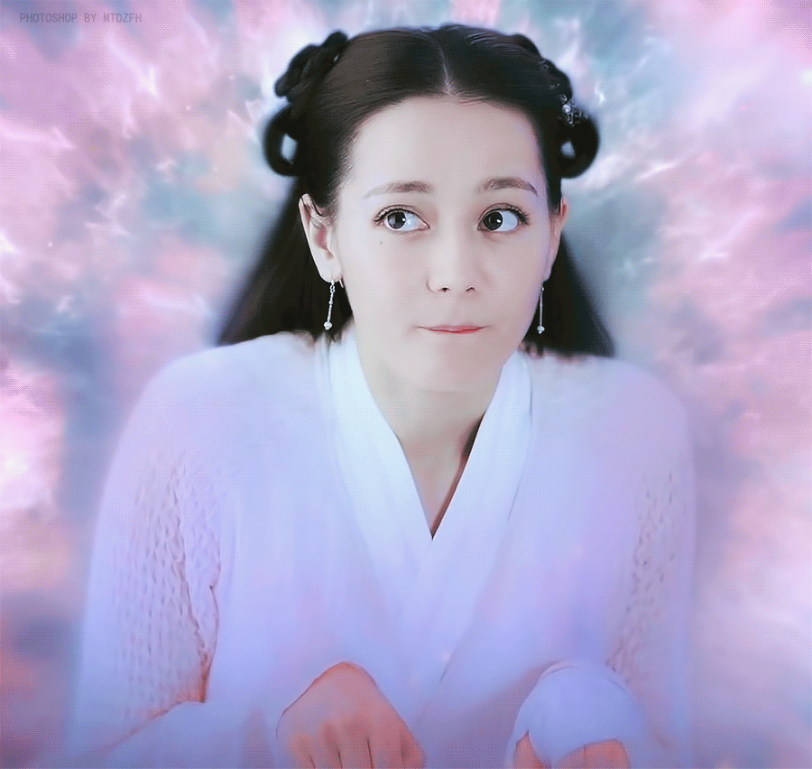 有珍藏的迪丽热巴绝美动图吗?