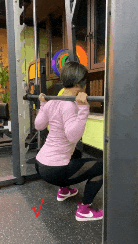 怎么样锻炼臀大肌,深蹲中如何使用臀大肌锻炼?