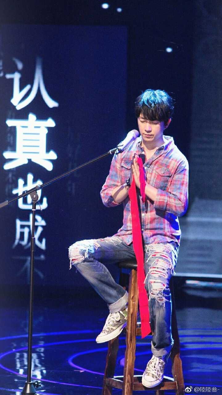 小心翼翼的伸出去触碰自由的手 超级喜欢跨界歌王里的小潘哥 超喜欢