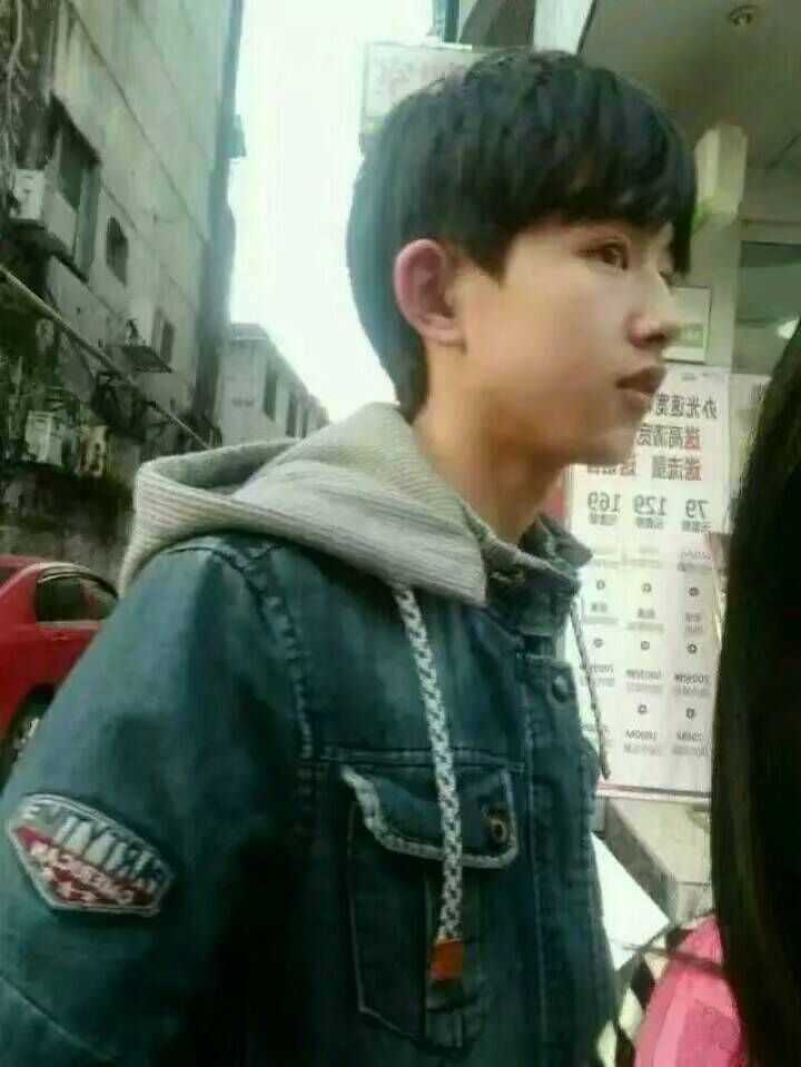 有哪张不知名的男生照片让你特别心动念念不忘珍藏至今,一直想知道他
