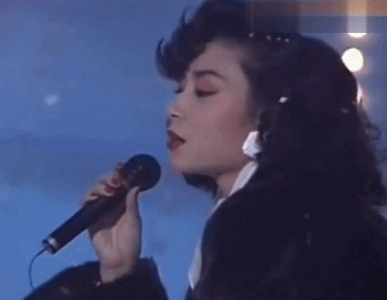 如何评价邝美云?