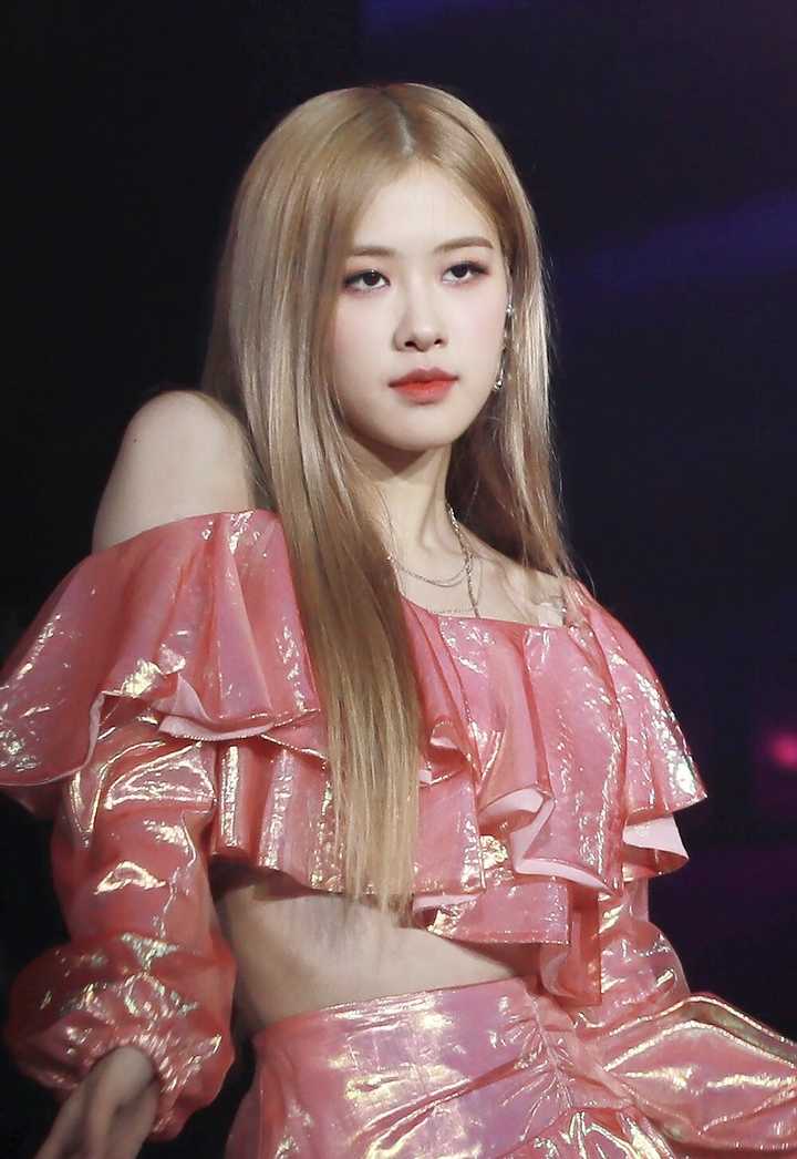 有哪些你认为是 blackpink 任一成员最为惊艳值得分享