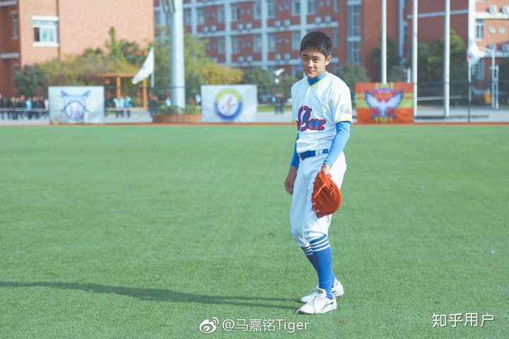 马嘉铭 在《我们的少年时代》看到他的,饰演张诚 安静的他,马嘉铭 好