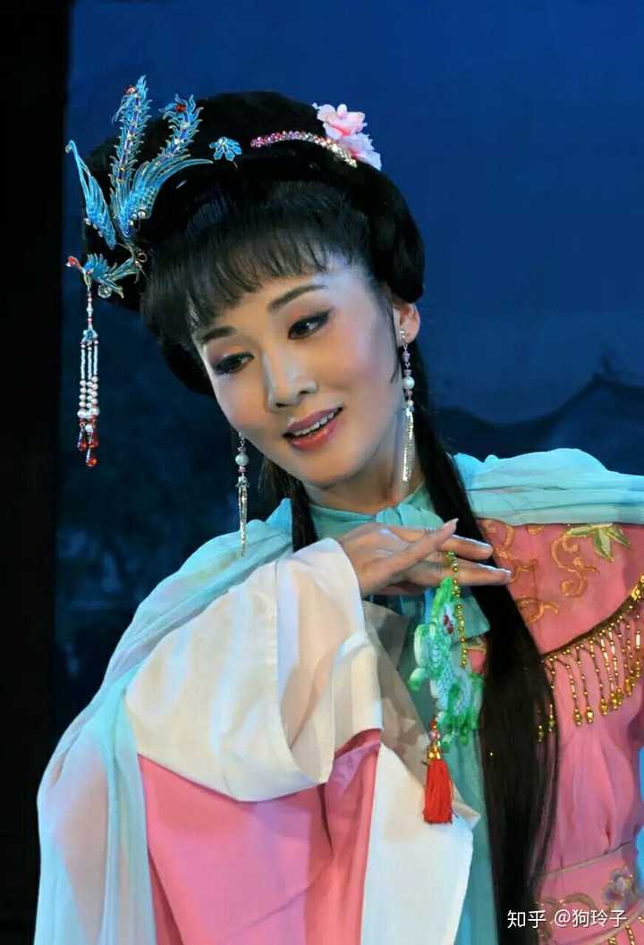 你觉得哪位黄梅戏女演员最美?美在哪里?