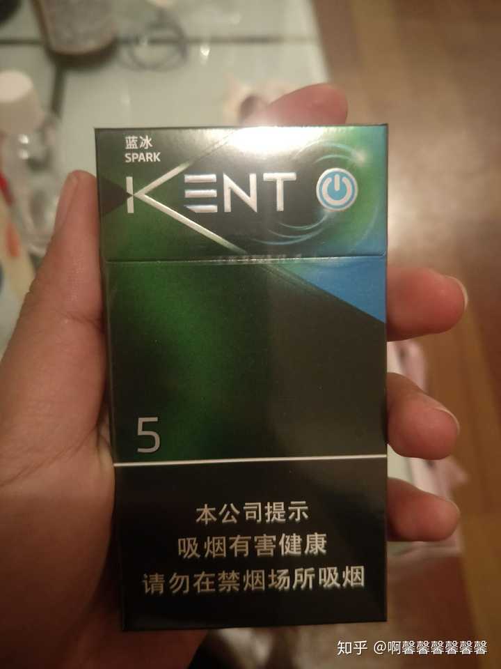 推荐健牌的蓝冰,单爆珠薄荷味,很凉,无限回购.