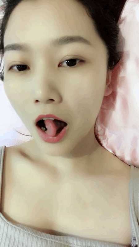 女生吐舌头到底有多性感?