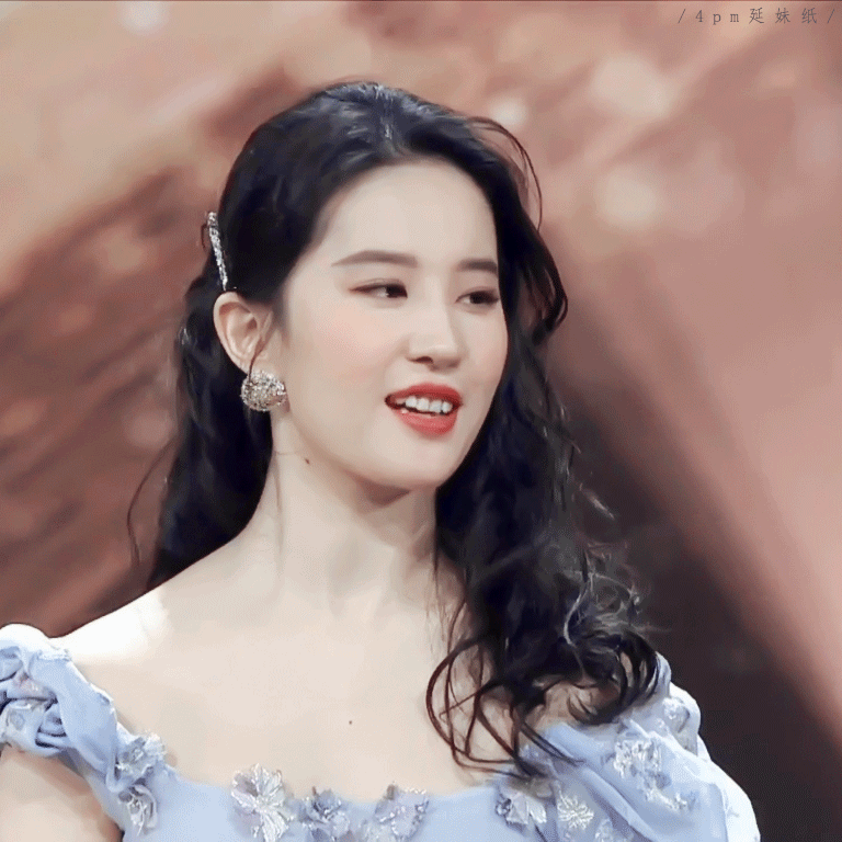 如何评价在微博之夜上刘亦菲的迪士尼公主造型?