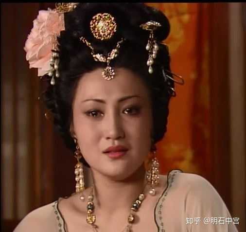 甫(聪明的野心家,杨国忠(高情商享乐主义者,安禄山(演员演技炸裂了)