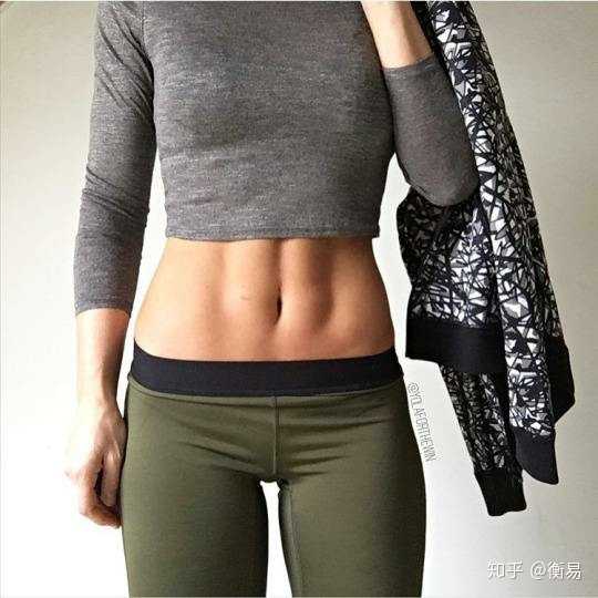 男生到底是喜欢很瘦的还是很有肉感的女生?