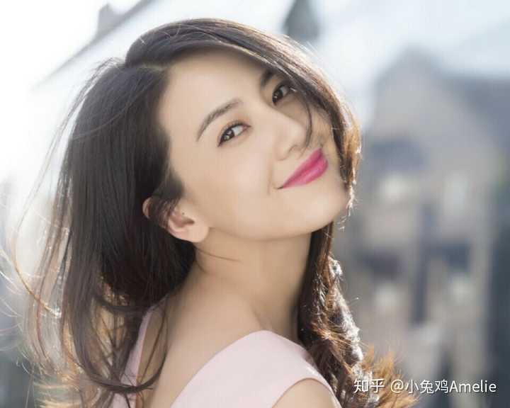 如何穿衣有女人味? - 知乎