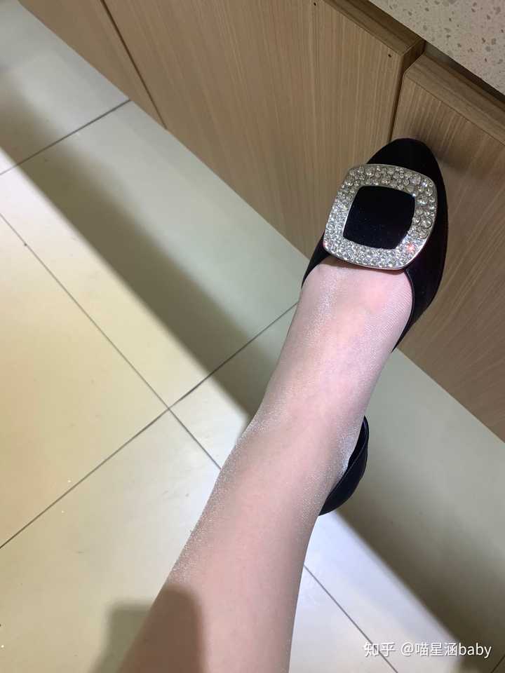 有一个喜欢丝袜的男朋友是一种怎样的体验?
