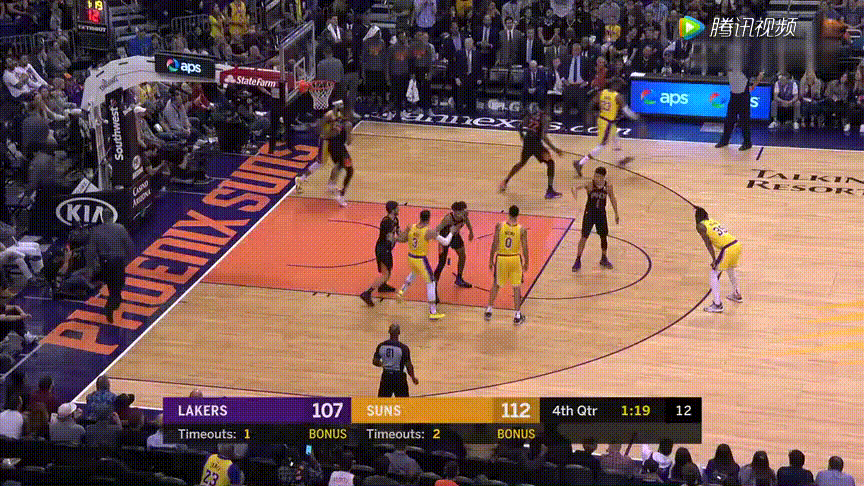 交易风波时期,他是最没有受影响的那一个,湖人的双榜眼,脏活累活一直