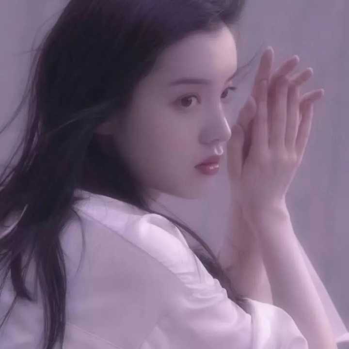 港风系列 /\//女生头像/// 暑假刚开始, 夏正年轻 ——余光中 坏人