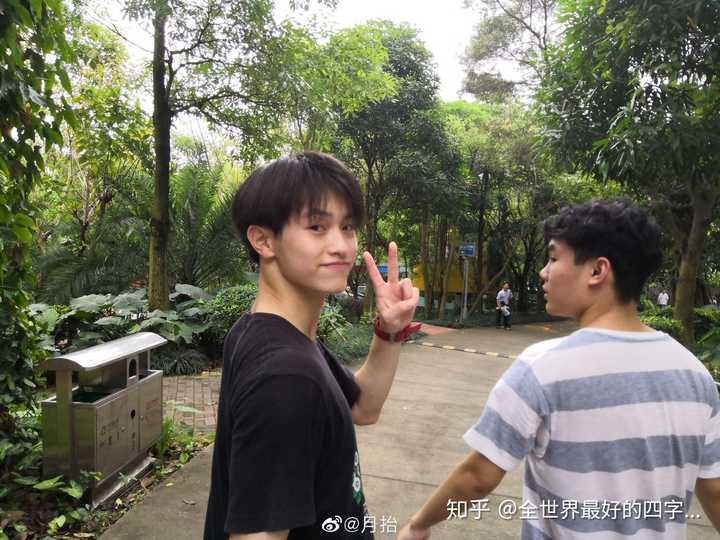 你见过最帅的高中男生长什么样?