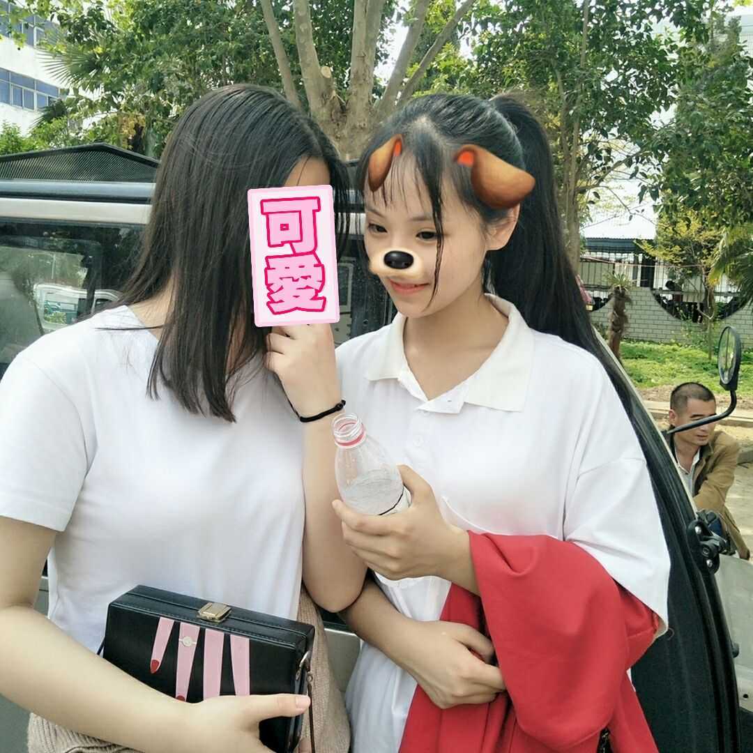 时候喜欢一个女生的眼神男生是肩膀?宽变女生怎样让样子图片