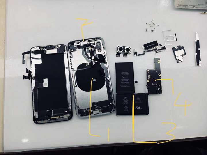 如何评价 iphone x 的双电池设计?