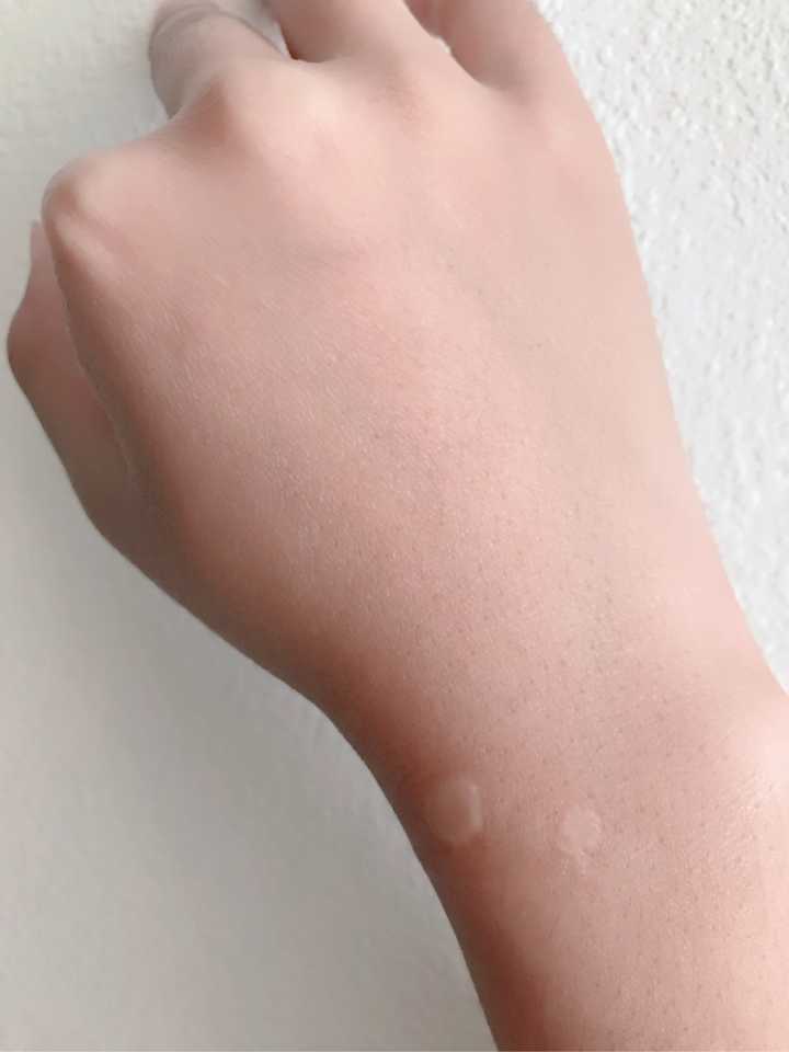 不知道看了这个照片的人是不是第一反应都是烟烫的.