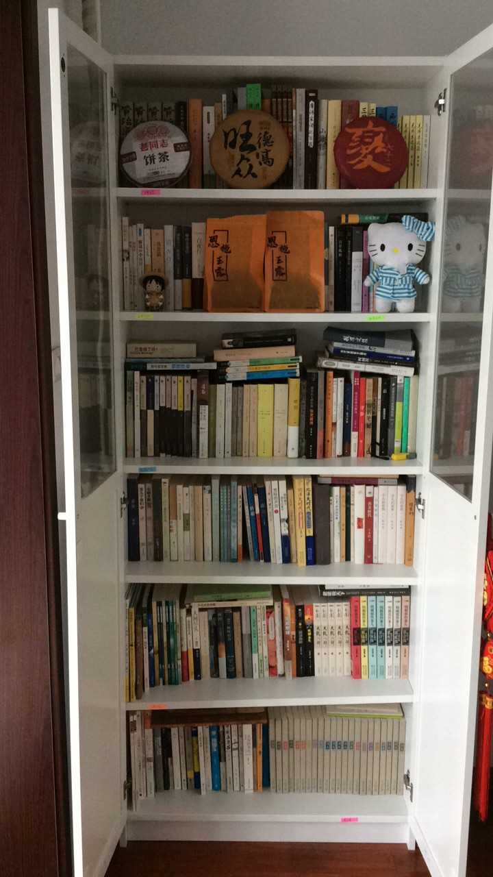 晒书柜# 柜子不大,书塞满了
