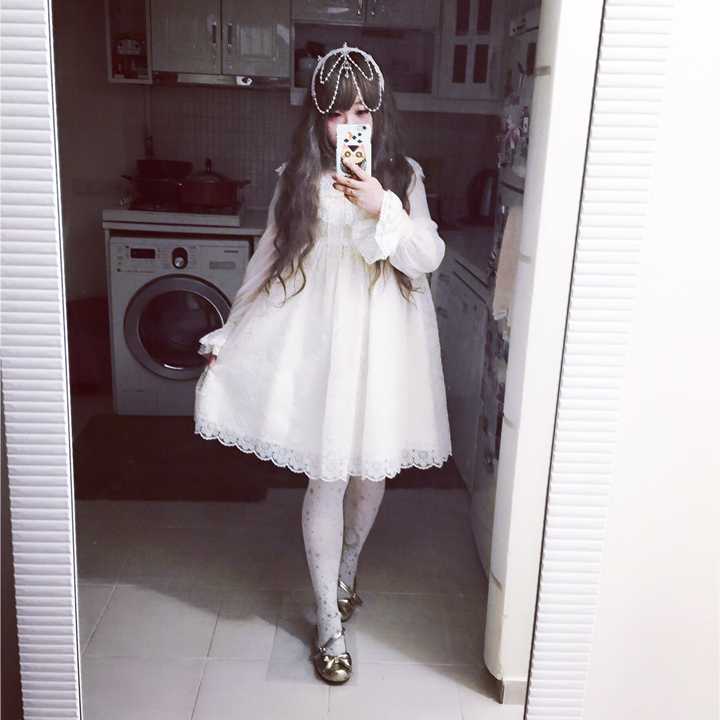 在街上穿洛丽塔洋装是种怎样的体验?