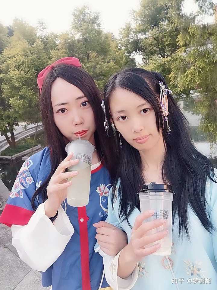女孩子会喜欢偶尔女装的男孩子吗?