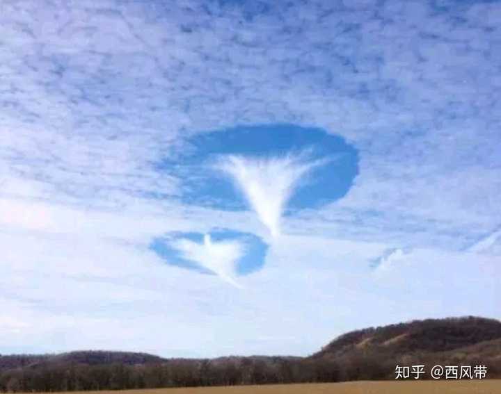 有人看见2014年某天中午,天上出现的一个洞吗?