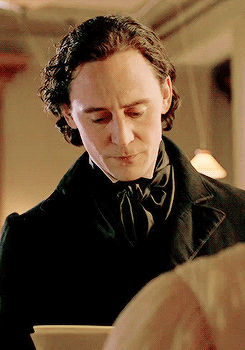 如何评价抖森(tom hiddleston)的演技?