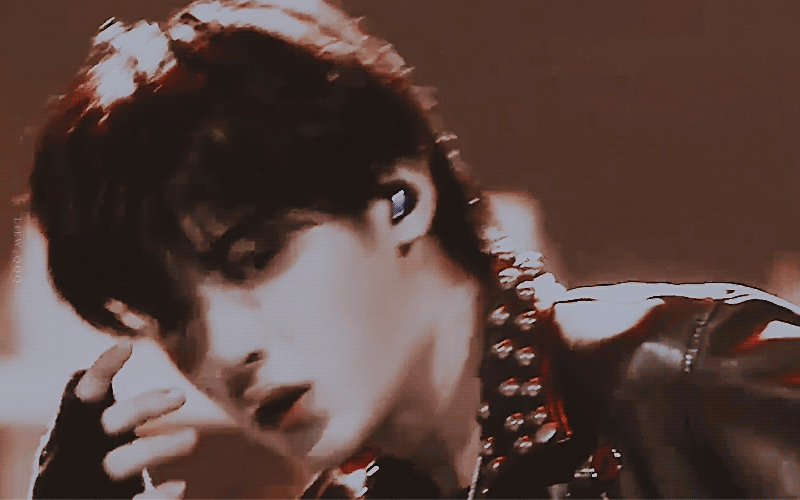 如何看待黄明昊的未来发展?