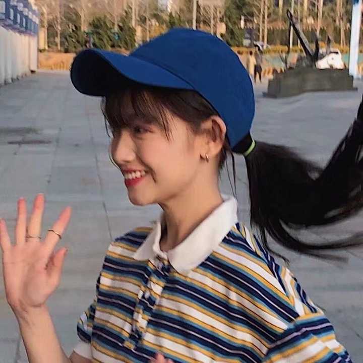 有没有很阳光向上正能量的女生头像?