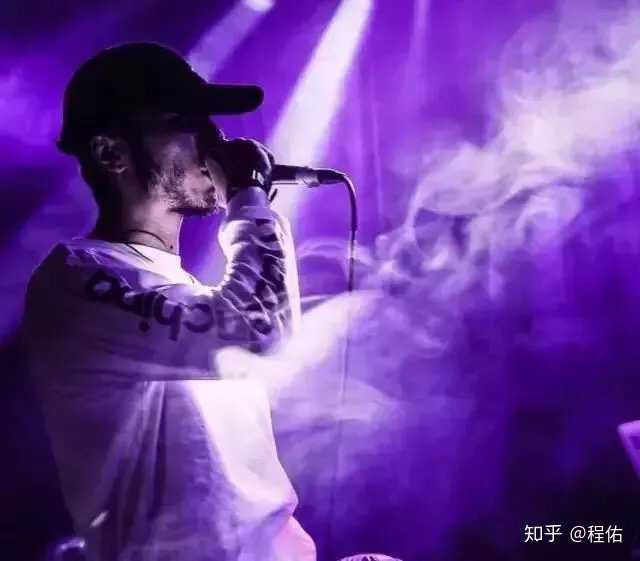 当心过两年头发没了 唉你可能是生活作息最不健康的rapper之一了 我比