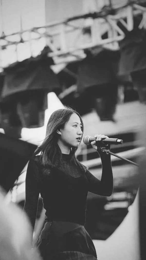 如何评价陈粒的音乐?