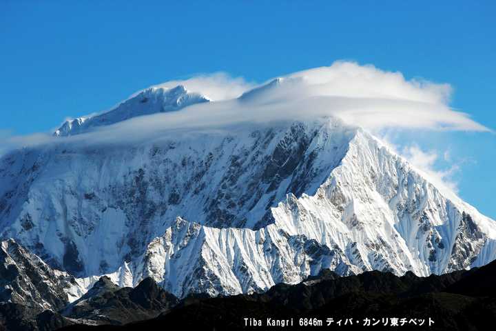 从色季拉山口看南迦巴瓦峰西壁.