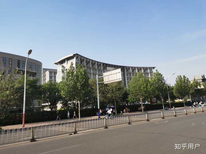 大学轻工学院整体划归唐山学院,把原华北理工大学新华道校区(原主校区