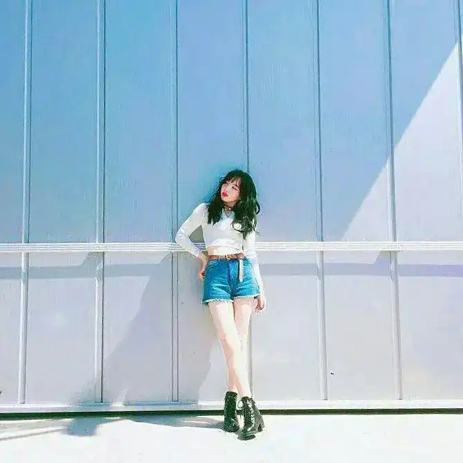 pose 真女神拍照是不需要担心姿势拍出来不好看 (不要问为什么,大概