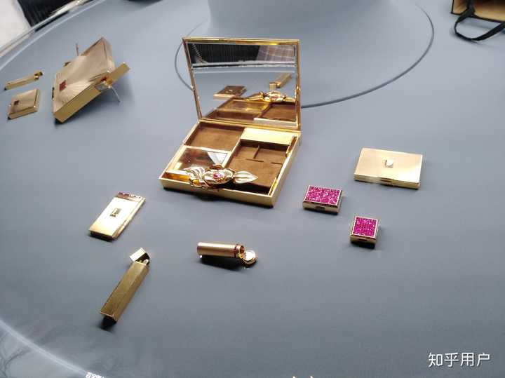 梵克雅宝是一个怎样的品牌?背后有哪些故事?