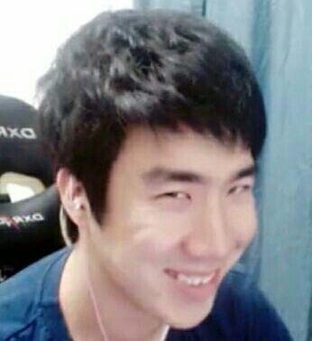 水瓶开始打lol以后有必要每天刷女生圈?朋友石幸运座女生图片