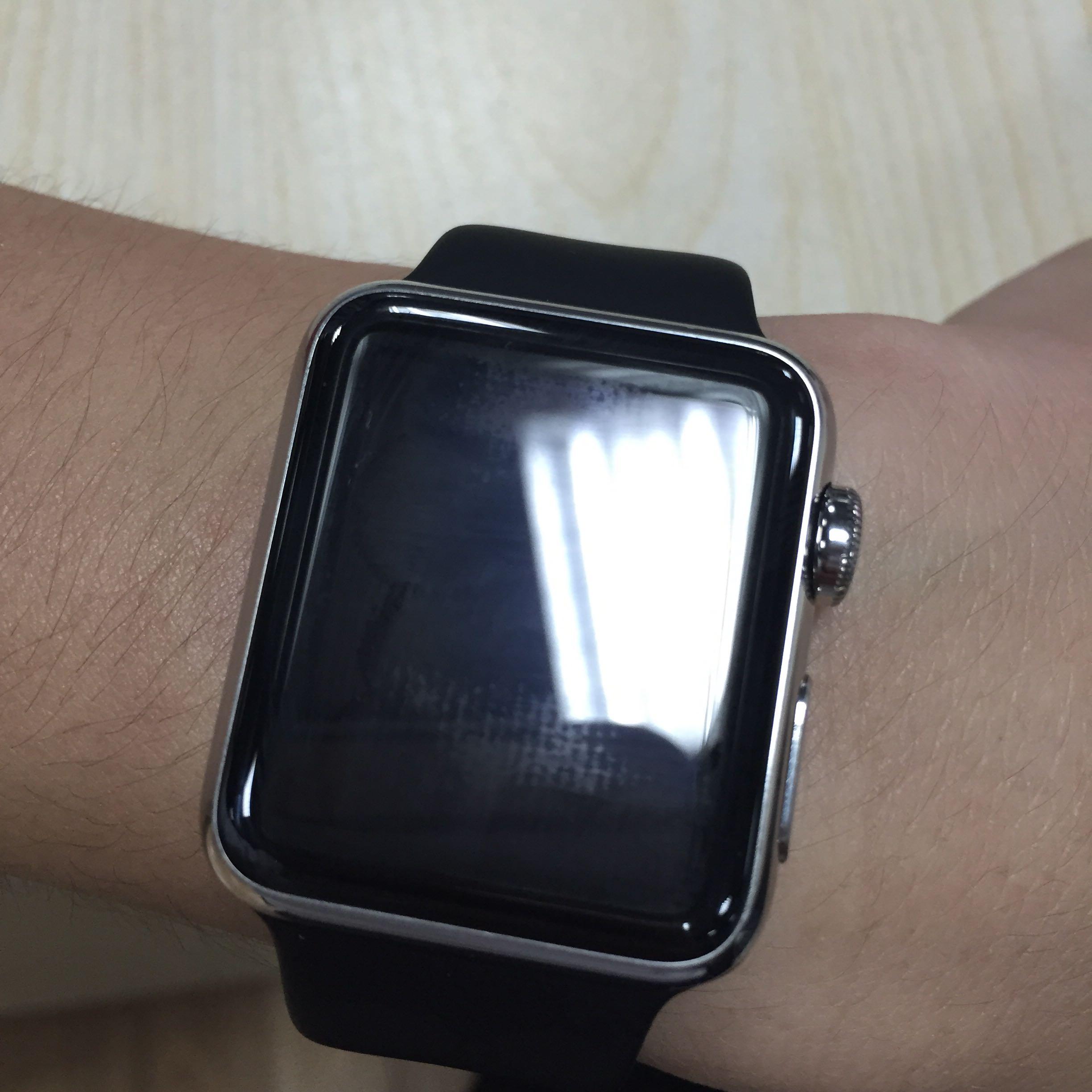 我在苹果授权店买了apple watch,2天后屏幕有问