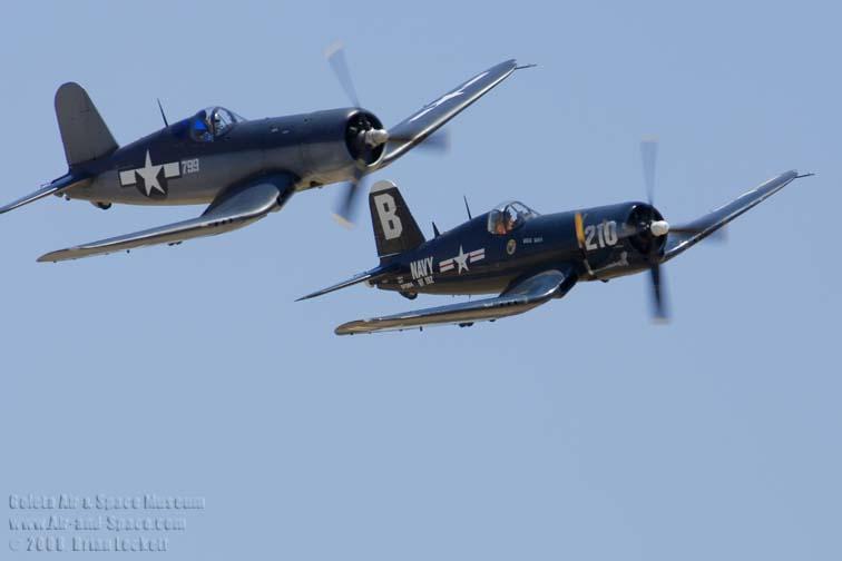 为什么宫崎骏的《起风了》中零式战机的机翼是弯的? - 知乎