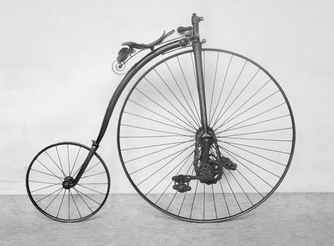 为什么自行车前轮大后轮小的设计被淘汰了
