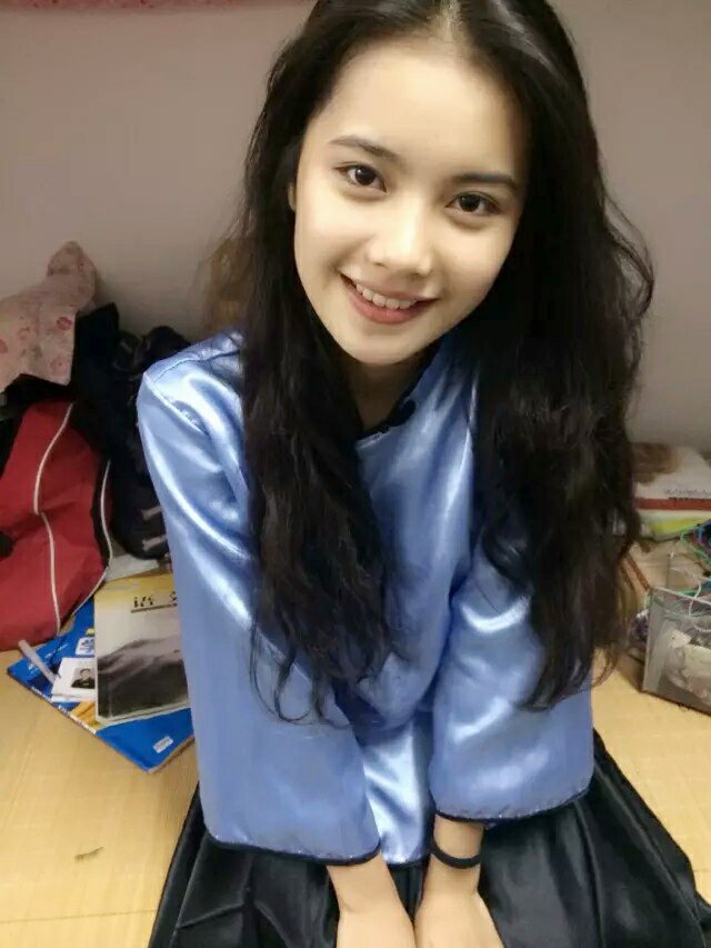 强答一波 ((●●))~ 我同学十几岁的女学生 素颜证件照片 (⊙_⊙)
