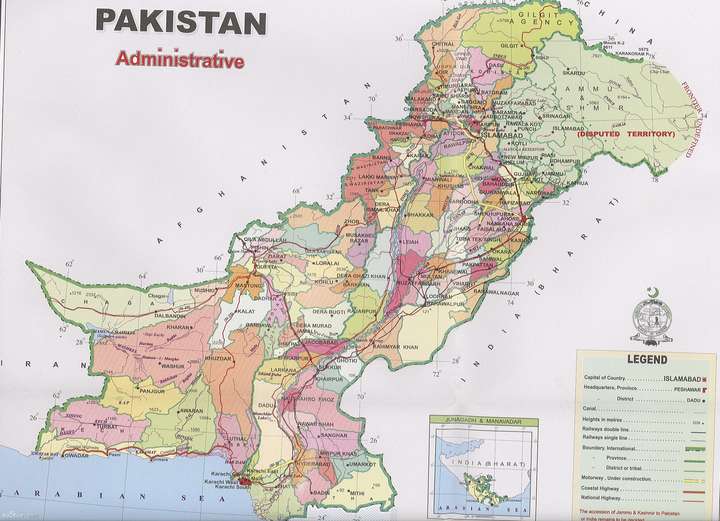 巴基斯坦行政区划如下:(括号里面为省会或行政中心,人口,面积)