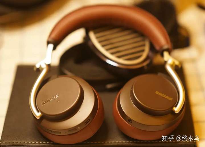 舒尔aonic50头戴式主动降噪耳机——颜值与音质齐飞
