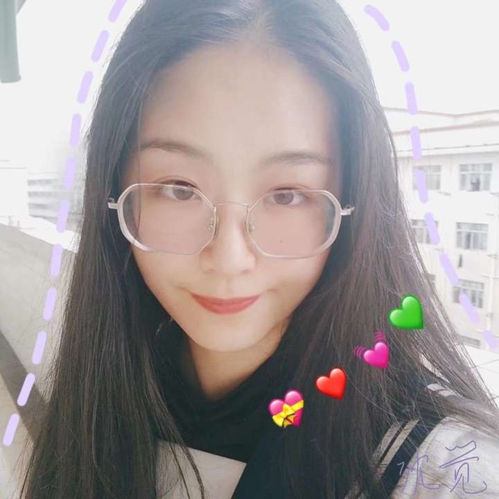 e会的!作为一个高度近视的萌妹(?),美瞳简直就是爱美女孩的福音啊.