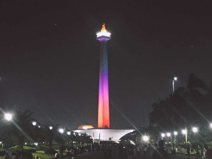 印尼最有名的地标性建筑物 monas