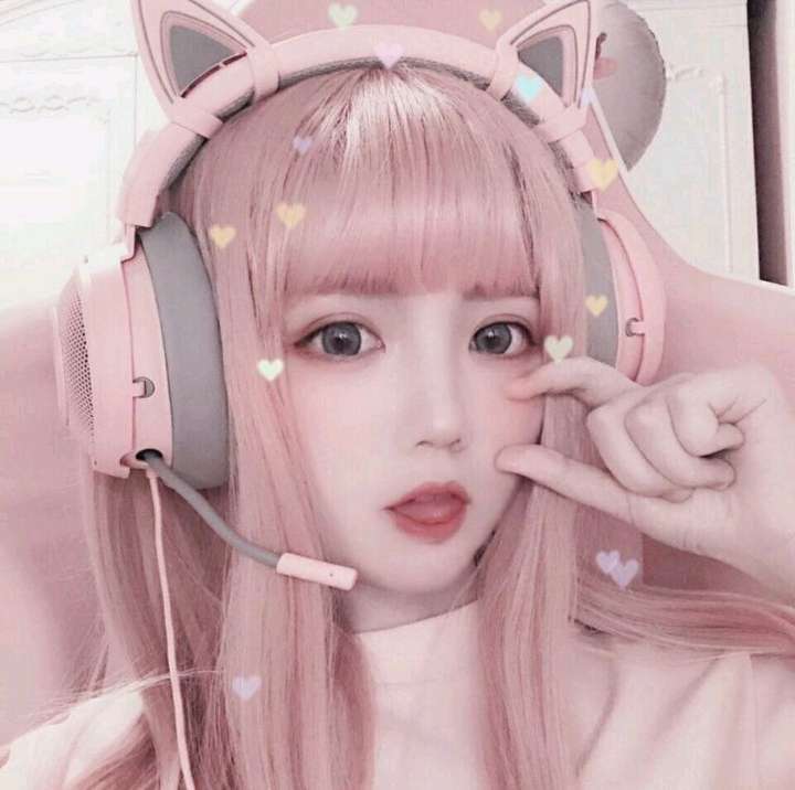 能发几张你喜欢的女生头像吗?可以说说喜欢的原因吗?