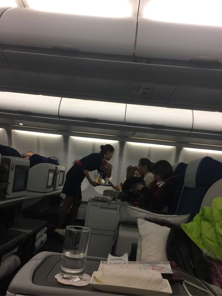 各个航空公司的头等舱,公务舱,经济舱有什么区别?