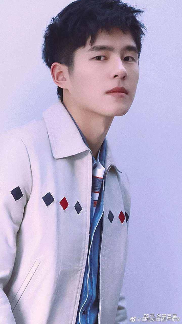 娱乐圈里,演技与颜值同时具备的新生代男演员,你最先想到了谁?