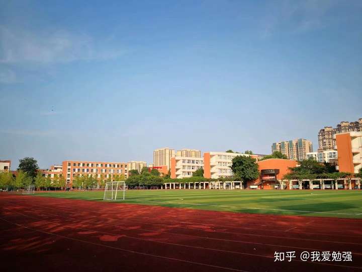 在大邑中学就读是一种怎样的体验