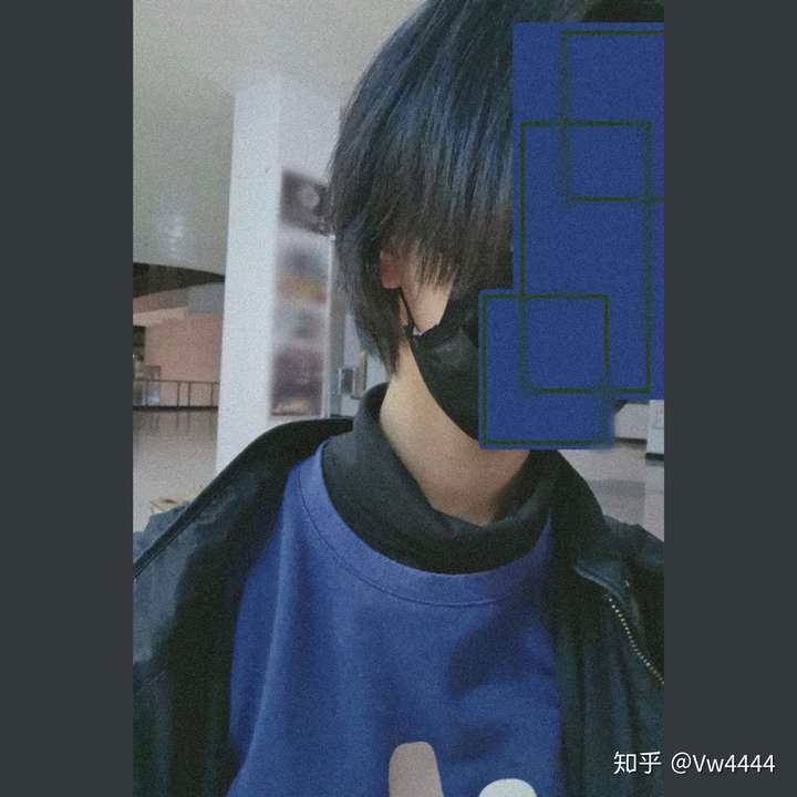 很乱的自然卷短发适合剪什么发型,最近再考虑狼尾?